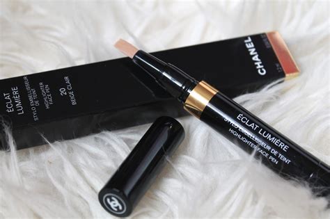 eclat lumiere chanel colori|Chanel cheek and face highlighter.